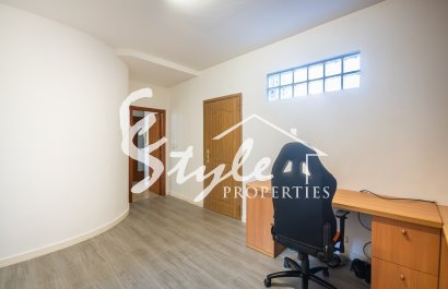 Resale - Villa - Benferri