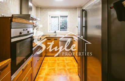 Resale - Villa - Benferri