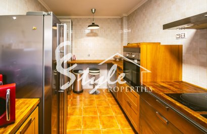 Resale - Villa - Benferri