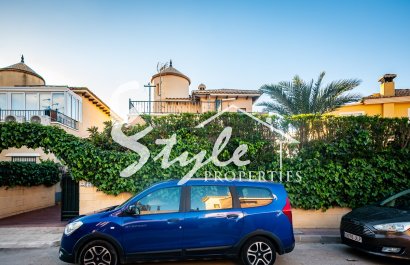 Resale - Villa - Benferri