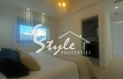 Resale - Villa - El Chaparral - El Chaparal