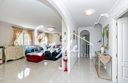 Вторичное жилье - Вилла - Кампоамор