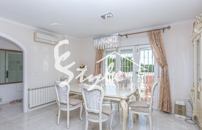 Вторичное жилье - Вилла - Кампоамор