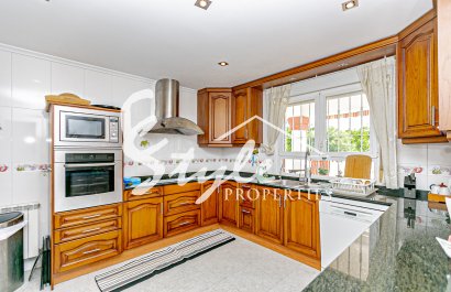 Вторичное жилье - Вилла - Кампоамор