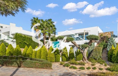 Resale - Villa - Las Colinas - Las Colinas Golf