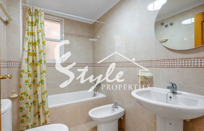 Resale - Apartamento - Torrevieja