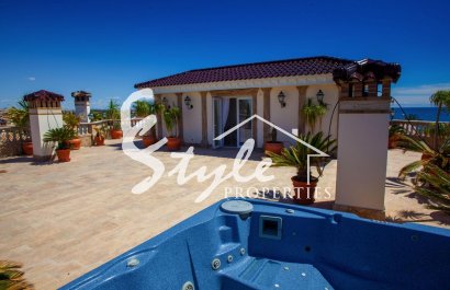 Luxury villa for sale in Cabo Roig, Costa Blanca, Alicante, Spain