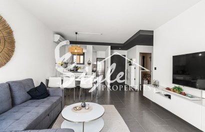 Resale - Apartment - Orihuela Costa  - La Zenia