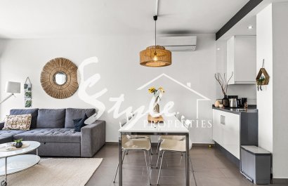 Resale - Apartment - Orihuela Costa  - La Zenia