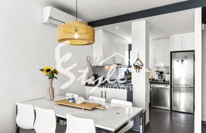 Resale - Apartment - Orihuela Costa  - La Zenia