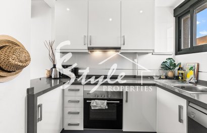 Resale - Apartment - Orihuela Costa  - La Zenia