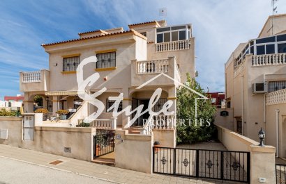 Resale - Townhouse - Orihuela Costa  - Villamartin