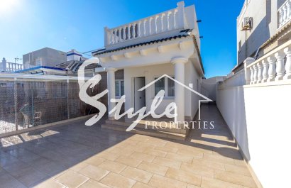Resale - Villa - Torrevieja - El Chaparal