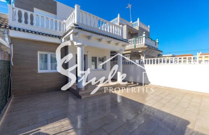 Resale - Villa - Torrevieja - El Chaparal