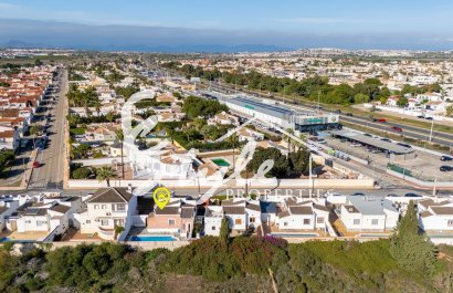 Вторичное жилье - Вилла - Торревьеха - Urbanización San Luis