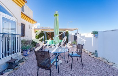 Продается дом в урбанизации IRIA I , Плая Фламенка, Ориуэла Коста . Коста Бланка, Испания. ID3077