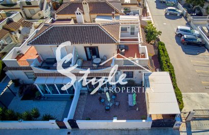 Продается дом в урбанизации IRIA I , Плая Фламенка, Ориуэла Коста . Коста Бланка, Испания. ID3077