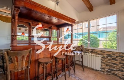 Resale - Villa - Torrevieja - El Chaparal