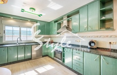 Resale - Villa - Torrevieja - El Chaparal