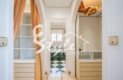 Resale - Villa - Torrevieja - El Chaparal