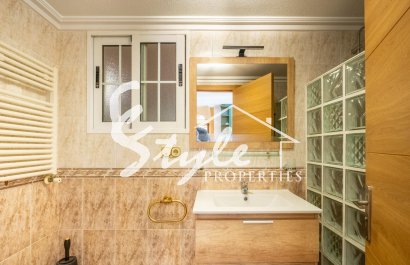 Resale - Villa - Torrevieja - El Chaparal