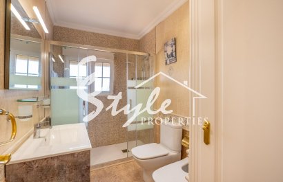 Resale - Villa - Torrevieja - El Chaparal