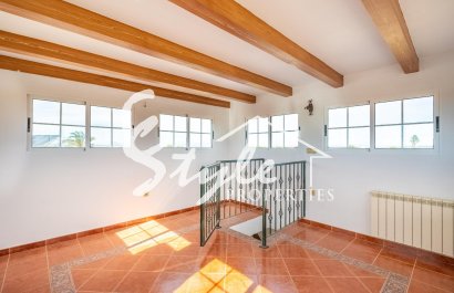 Resale - Villa - Torrevieja - El Chaparal
