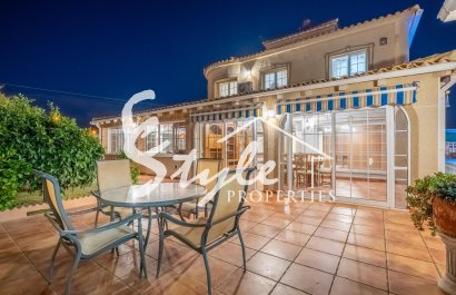 Resale - Villa - Torrevieja - El Chaparal