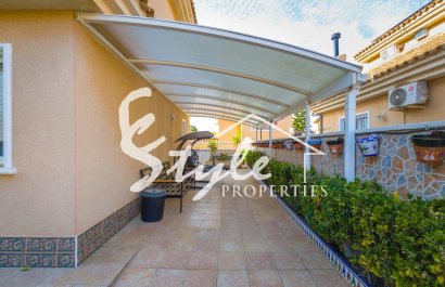 Resale - Villa - Torrevieja - Los Balcones - Los Altos del Edén