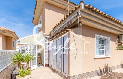 Resale - Villa - Torrevieja - Los Balcones - Los Altos del Edén