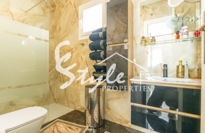 Resale - Villa - Torrevieja - Los Balcones - Los Altos del Edén