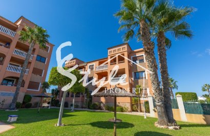 Resale - Apartment - Orihuela Costa  - Villamartin