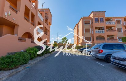 Resale - Apartment - Orihuela Costa  - Villamartin