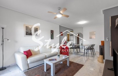 Resale - Apartment - Orihuela Costa  - Villamartin