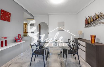 Resale - Apartment - Orihuela Costa  - Villamartin