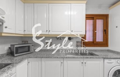 Resale - Apartment - Orihuela Costa  - Villamartin