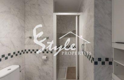 Resale - Apartment - Orihuela Costa  - Villamartin