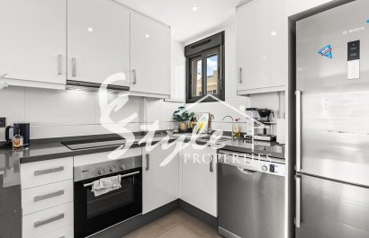 Resale - Apartment - Orihuela Costa  - La Zenia