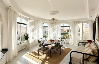 Resale - Villa - Torrevieja - San luis