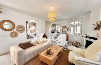 Resale - Villa - Torrevieja - San luis