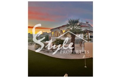 Resale - Villa - Torrevieja - San luis