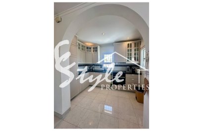 Resale - Villa - Torrevieja - San luis