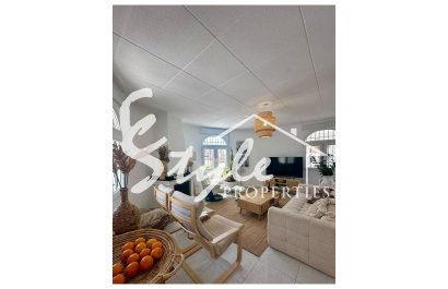 Resale - Villa - Torrevieja - San luis