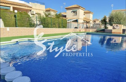 Resale - 2. Townhouse - Punta Prima