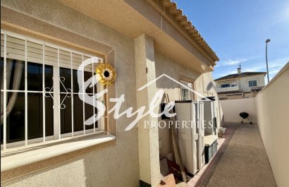 Resale - 2. Townhouse - Punta Prima