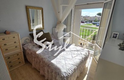 Se vende casa de 3 dormitorios y 2 baños con parcela en Aguas Nuevas, Torrevieja, Costa Blanca. ID1213