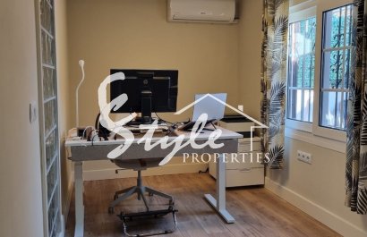 Reventa - Villa - Orihuela Costa  - Villamartin