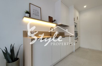Resale - Apartamento - Torrevieja - La Siesta