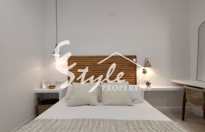 Resale - Apartamento - Torrevieja - La Siesta