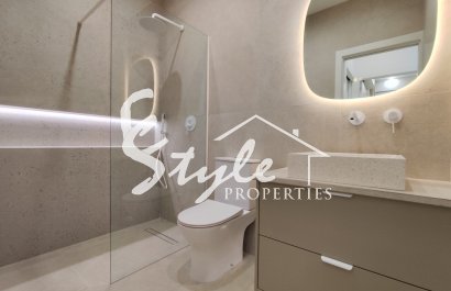 Resale - Apartamento - Torrevieja - La Siesta